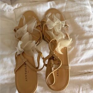 Ann Taylor Beige Floral Sandals